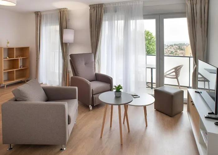 Domitys - La Majolique *